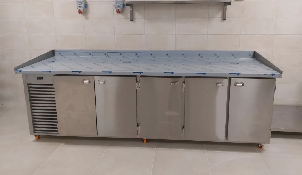 Rashladni stolovi po mjeri — inox rashladni i pizza stolovi